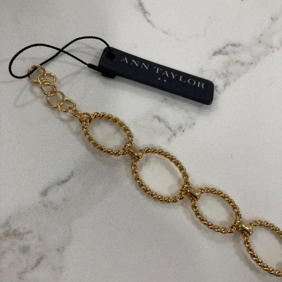 Ann Taylor Gold Roped Loop Link Bracelet - Picture 5 of 5